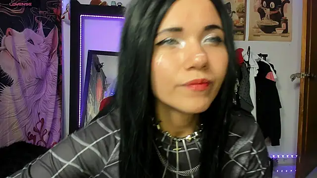 Anneharperr online show from April 15, 2026, 12:21 pm