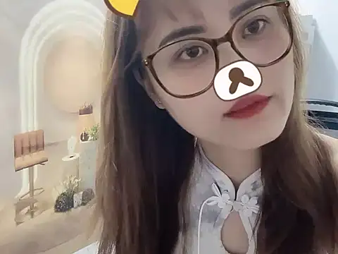 Snapshot of ___Nami___ chatting on May 30, 2026, 1:17 pm Nami online show from May 30, 2026, 1:17 pm