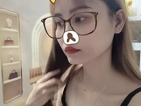 Snapshot of ___Nami___ chatting on May 24, 2026, 1:11 pm Nami online show from May 24, 2026, 1:11 pm