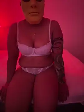 VoyeurismCouple online show from April 12, 2026, 4:38 am