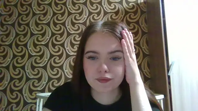 Snapshot of KikiAmino chatting on June 1, 2026, 5:18 am KikiAmino online show from June 1, 2026, 5:18 am