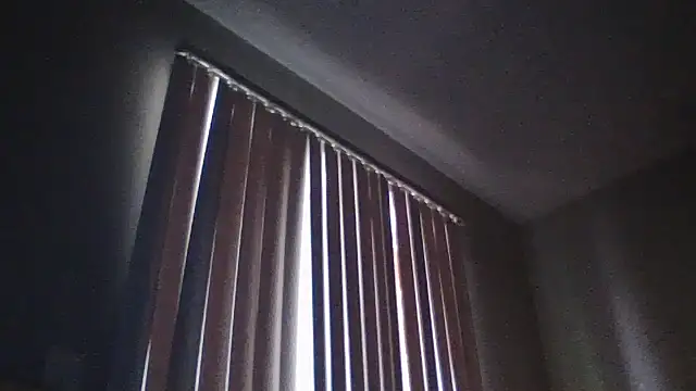 Snapshot of madzbailey chatting on July 19, 2026, 12:24 pm madzbailey online show from July 19, 2026, 12:24 pm