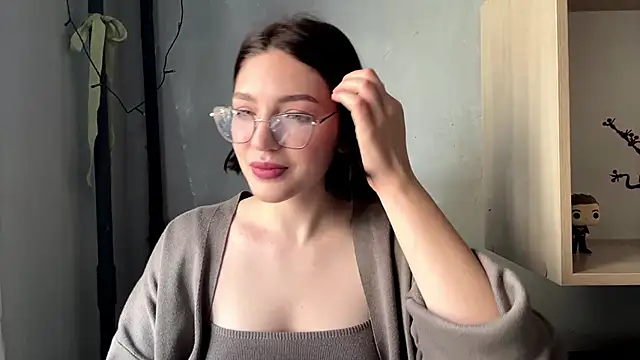 Snapshot of SinfulStarlight chatting on April 12, 2026, 5:22 am SinfulStarlight online show from April 12, 2026, 5:22 am