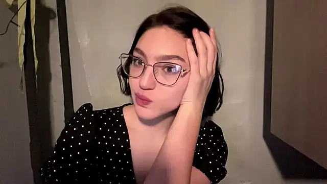 Snapshot of SinfulStarlight chatting on April 5, 2026, 1:40 pm SinfulStarlight online show from April 5, 2026, 1:40 pm