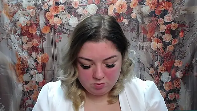 AdelinaMaster online show from April 16, 2026, 5:25 pm