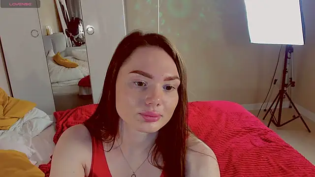 Aphrodite Portman online show from April 11, 2026, 4:42 am