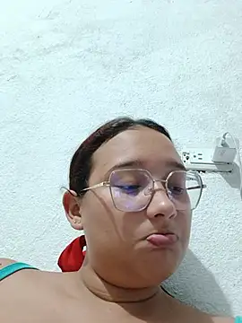 Snapshot of naughty_girl_hot_ chatting on May 14, 2026, 9:23 pm naughty girl hot online show from May 14, 2026, 9:23 pm