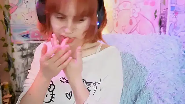 Snapshot of Janet_Vibes chatting on April 10, 2026, 7:04 am Janet Vibes online show from April 10, 2026, 7:04 am