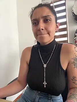 Isabella varella- online show from April 9, 2026, 2:12 pm