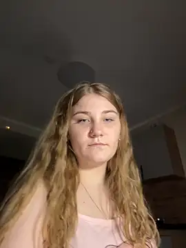 Flowers454 online show from April 4, 2026, 9:32 pm