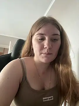 Flowers454 online show from April 7, 2026, 10:50 am