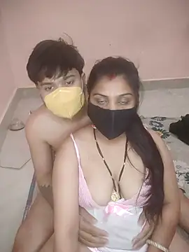 Snapshot of SURAJSAVITA chatting on April 12, 2026, 9:34 am SURAJSAVITA online show from April 12, 2026, 9:34 am