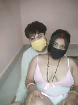 Snapshot of SURAJSAVITA chatting on April 16, 2026, 4:41 pm SURAJSAVITA online show from April 16, 2026, 4:41 pm