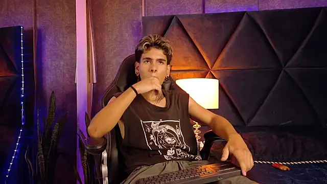 Bel Sebu online show from April 17, 2026, 11:51 pm