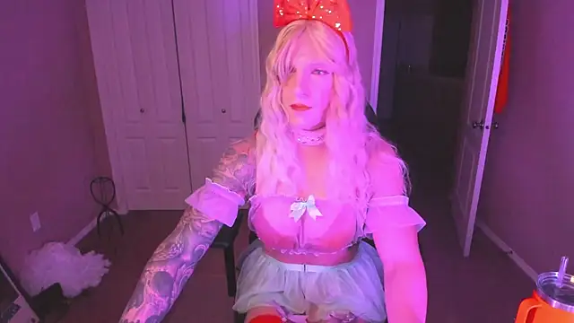 Sissydream334 online show from April 11, 2026, 5:15 am