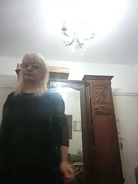 MatureElegantWidow online show from May 9, 2026, 12:36 am