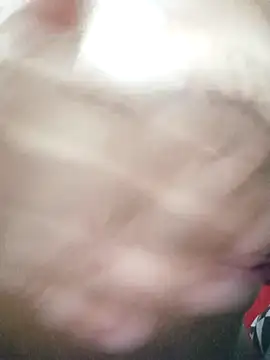 lauanny244 online show from April 14, 2026, 9:09 pm