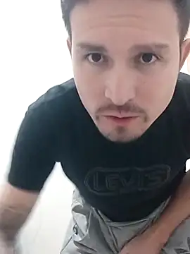 Joelcio19cm online show from April 12, 2026, 6:05 am