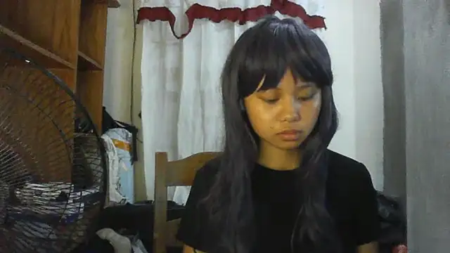 Snapshot of BethelScholnick chatting on April 10, 2026, 12:45 pm BethelScholnick online show from April 10, 2026, 12:45 pm