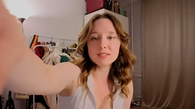hunny ines online show from May 22, 2026, 5:11 pm