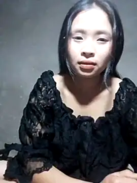 Liss-mimi online show from April 5, 2026, 2:24 pm