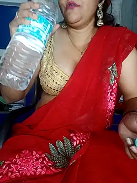 Riyashrma001 online show from April 9, 2026, 3:51 pm