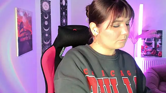 Snapshot of SourCherry__ chatting on April 19, 2026, 12:06 pm SourCherry online show from April 19, 2026, 12:06 pm