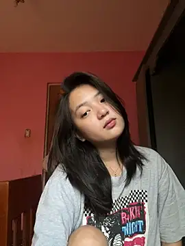 Snapshot of onlykays_ chatting on April 13, 2026, 8:40 am onlykays online show from April 13, 2026, 8:40 am