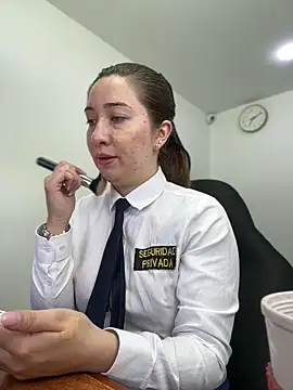 Snapshot of suzy-111 chatting on April 10, 2026, 12:12 pm suzy-111 online show from April 10, 2026, 12:12 pm