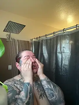 everythingyours online show from April 6, 2026, 11:06 pm