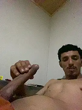 casalcapixaba28 online show from April 16, 2026, 1:06 am