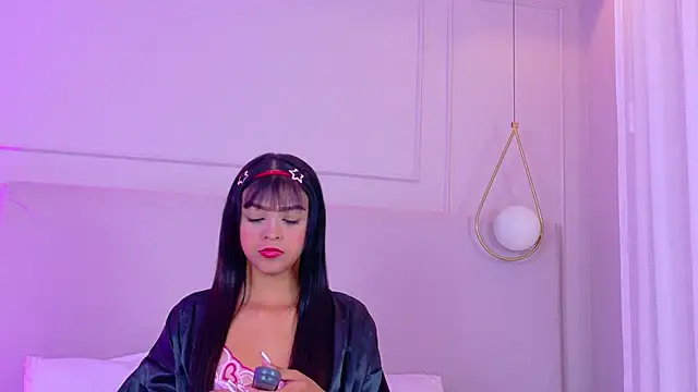 Snapshot of AlanaScoott chatting on April 16, 2026, 3:29 am AlanaScoott online show from April 16, 2026, 3:29 am