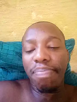 Snapshot of MaskedWithCum chatting on July 30, 2026, 5:50 am MaskedWithCum online show from July 30, 2026, 5:50 am