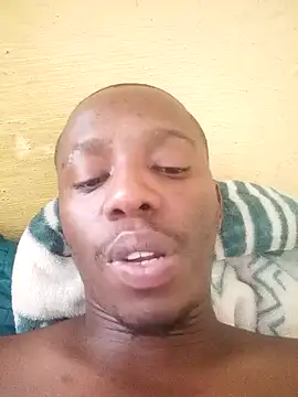 Snapshot of MaskedWithCum chatting on August 1, 2026, 12:47 pm MaskedWithCum online show from August 1, 2026, 12:47 pm