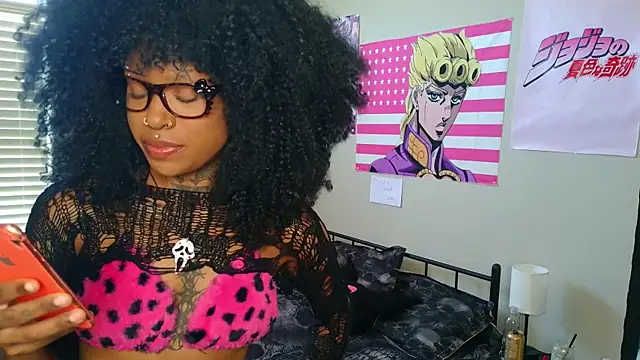 spookiebaddie online show from April 16, 2026, 6:08 pm