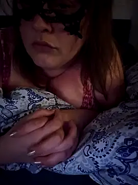 nika-W online show from April 15, 2026, 8:20 pm