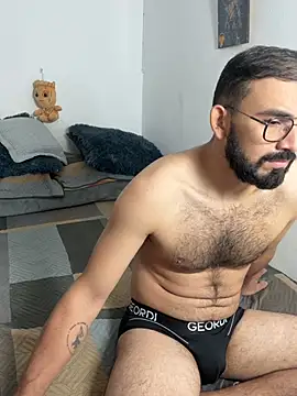 Snapshot of big_bearman chatting on July 14, 2026, 4:46 pm big bearman online show from July 14, 2026, 4:46 pm