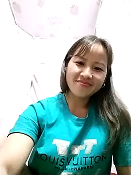 Yo-must online show from April 24, 2026, 7:27 pm