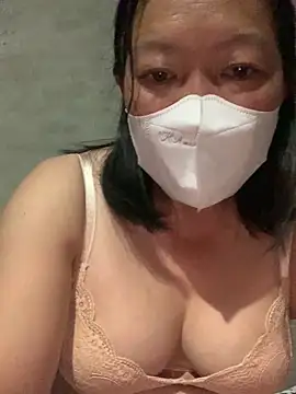 Snapshot of candy-beo chatting on June 11, 2026, 2:58 pm candy-beo online show from June 11, 2026, 2:58 pm