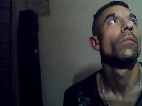 Morenazoojazos38 online show from May 6, 2026, 5:22 am