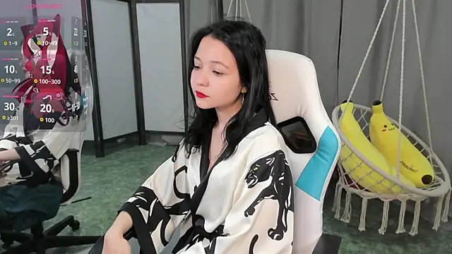 OliviaRice online show from April 16, 2026, 9:54 am