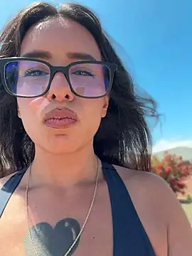 Controllercutie online show from April 16, 2026, 6:30 pm