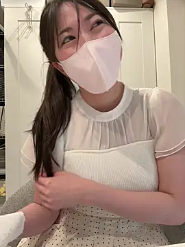 Snapshot of hiyori_hiyochan chatting on August 6, 2026, 12:00 pm hiyori hiyochan online show from August 6, 2026, 12:00 pm