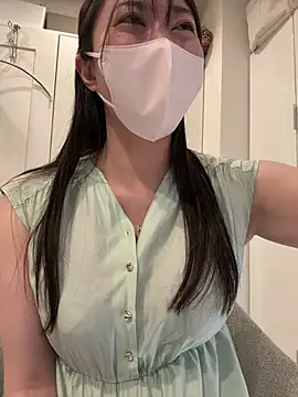 Snapshot of hiyori_hiyochan chatting on August 4, 2026, 8:52 am hiyori hiyochan online show from August 4, 2026, 8:52 am