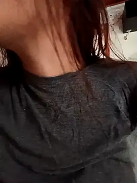 Leticia Hinkley  online show from April 7, 2026, 12:29 pm