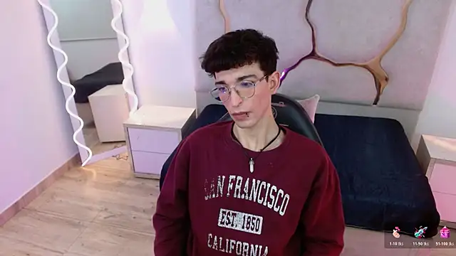 Snapshot of kaii_tay1 chatting on April 14, 2026, 11:37 am kaii tay1 online show from April 14, 2026, 11:37 am