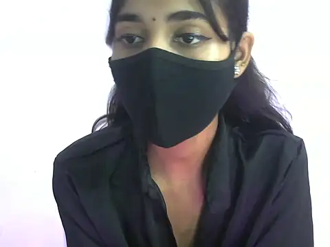 Shanaya xo online show from July 8, 2026, 3:02 pm