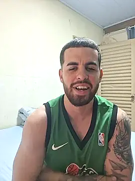 leoxxxgato online show from April 4, 2026, 9:21 pm