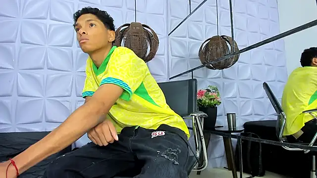 Snapshot of AndySinss chatting on April 16, 2026, 11:22 am AndySinss online show from April 16, 2026, 11:22 am