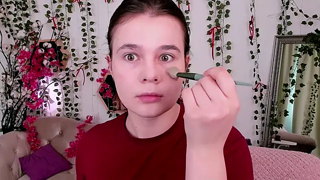 Kacey Love online show from April 7, 2026, 5:42 am